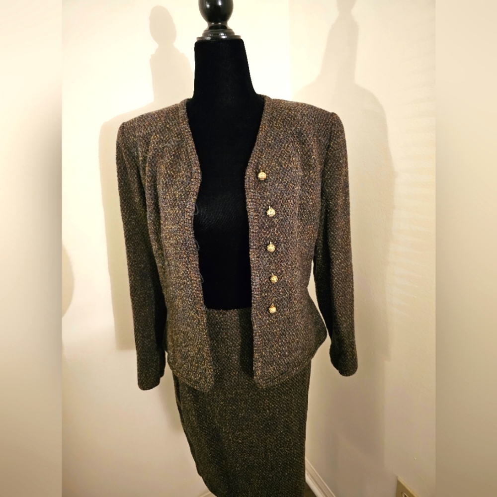 Linda Allard / Ellen Tracy skirt suit 8P